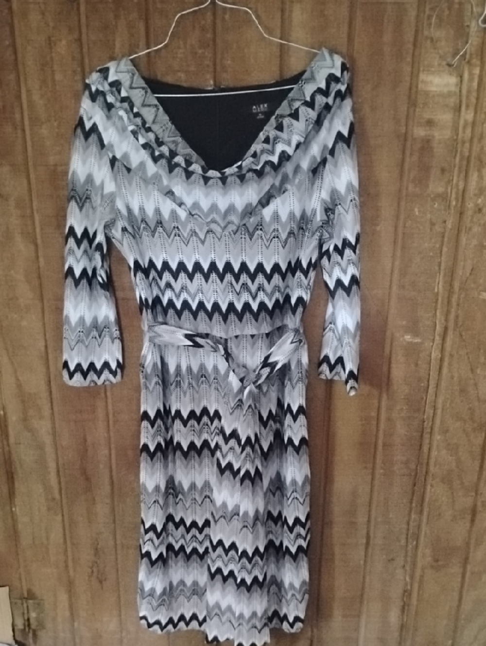 Black & White Zigzag Knit Dress with Waist Tie